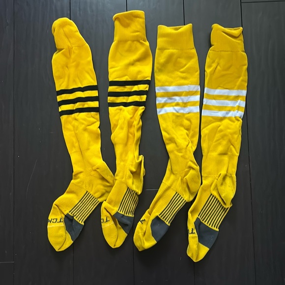 2 pairs TCK Men's Yellow Softball socks size Medium GUC - Picture 2 of 3